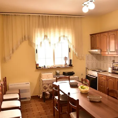 Visi Bed & Breakfast Korce