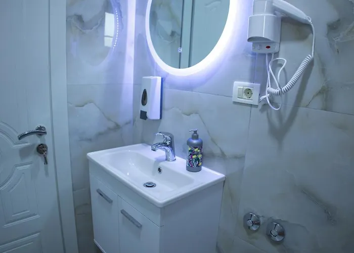 Visi לינה וארוחת בוקר *