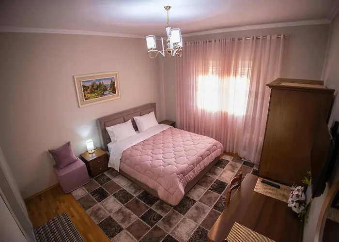 לינה וארוחת בוקר Visi *